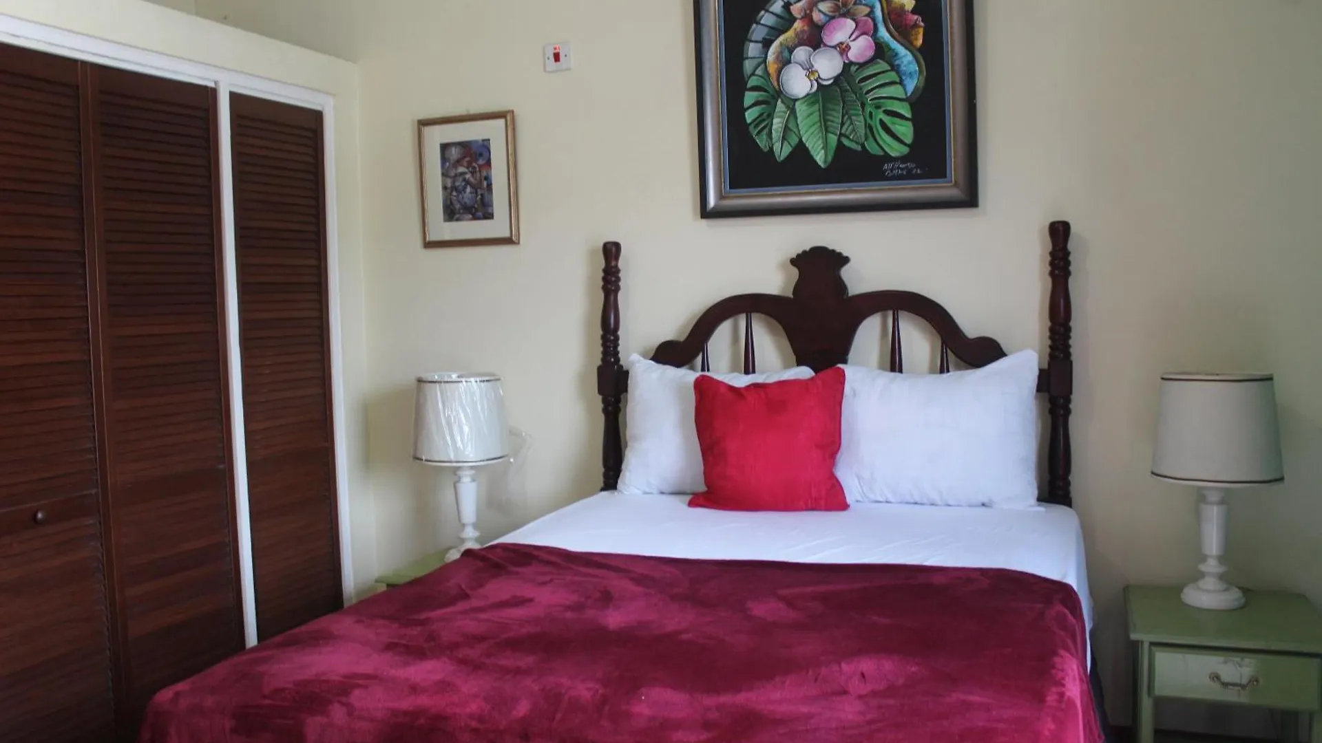 Cozy Deluxe 2Br Kensington New Kingston 아파트 0*,  자메이카