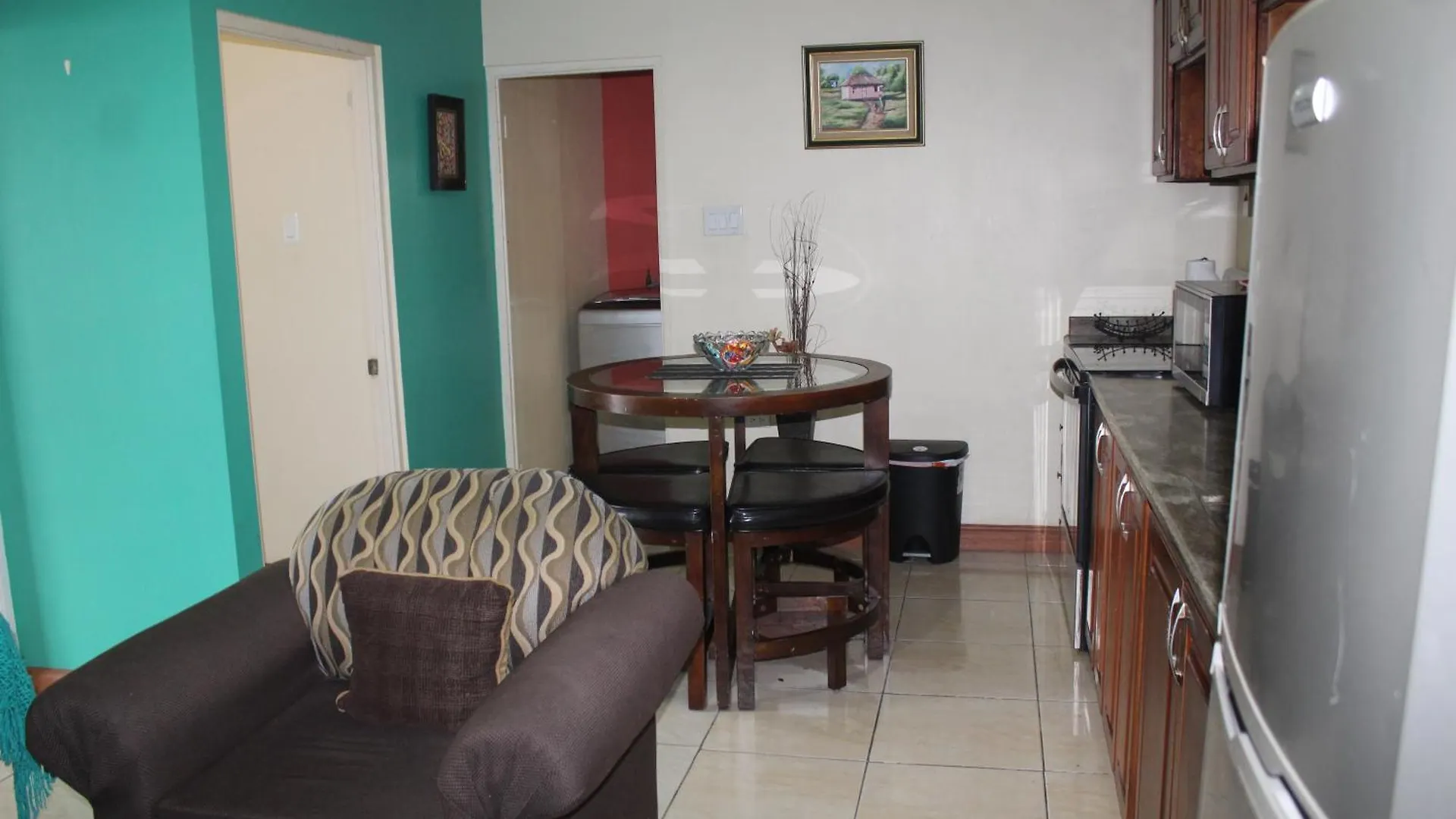 Cozy Deluxe 2Br Kensington New Kingston 아파트