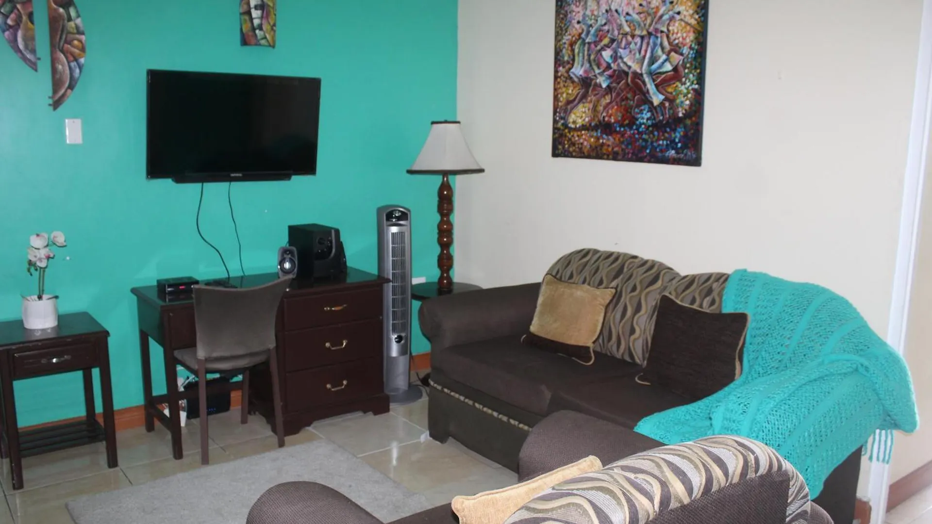Cozy Deluxe 2Br Kensington New Kingston 아파트 0*,