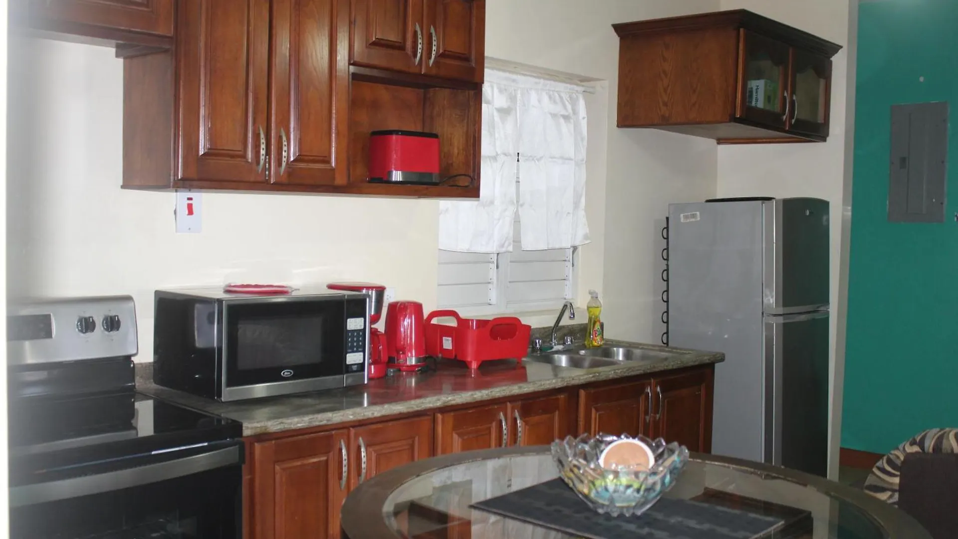 Cozy Deluxe 2Br Kensington New Kingston Apartment 0*,  Jamaica