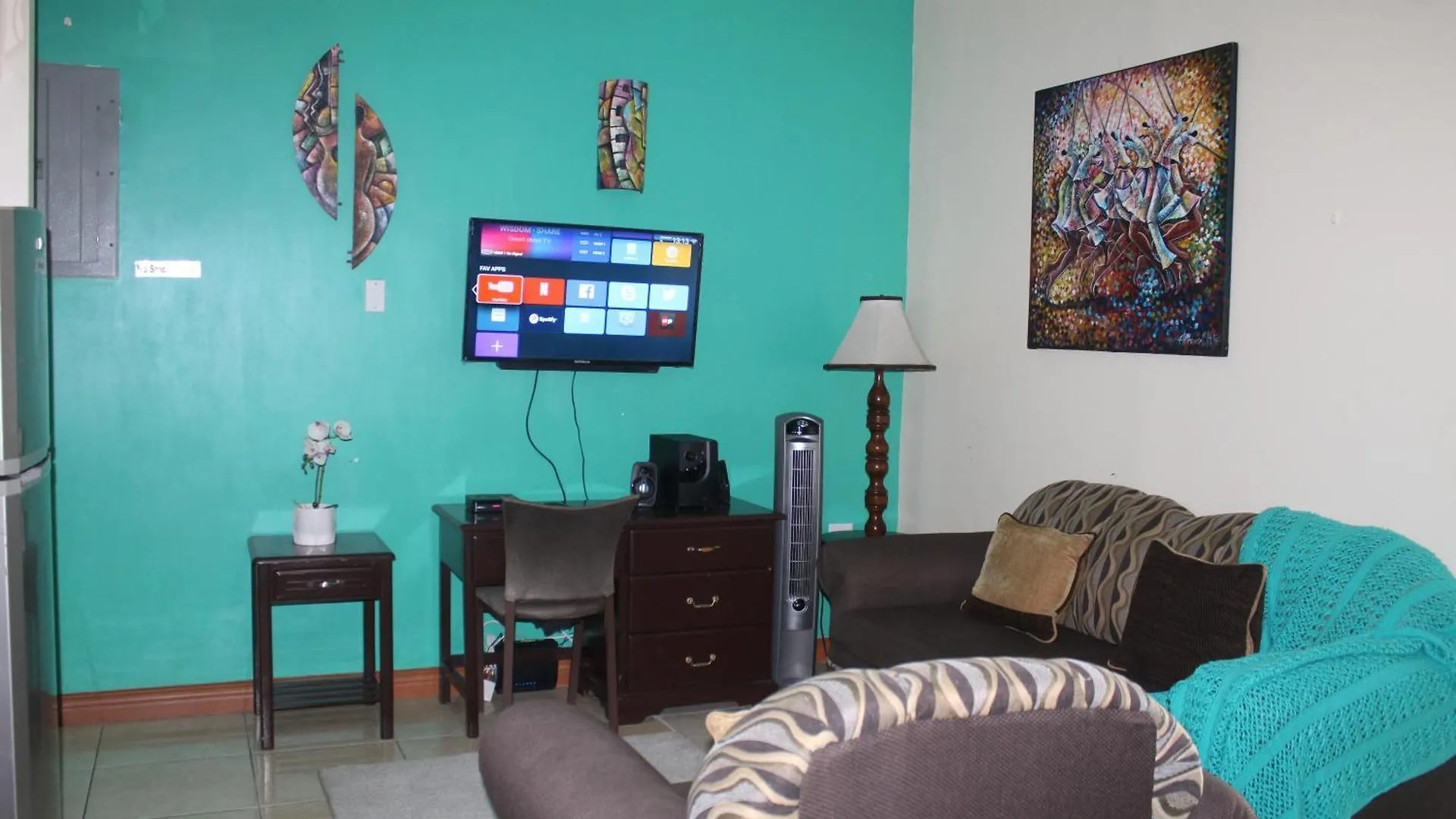 Cozy Deluxe 2Br Kensington New Kingston Apartment